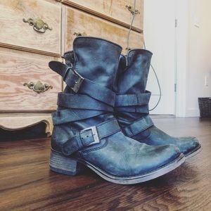 Steve Madden Banddit leather boots